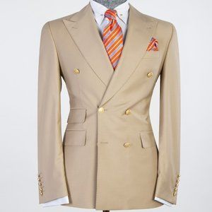 Men's light brown double breasted peak lapel 2pcs suit.